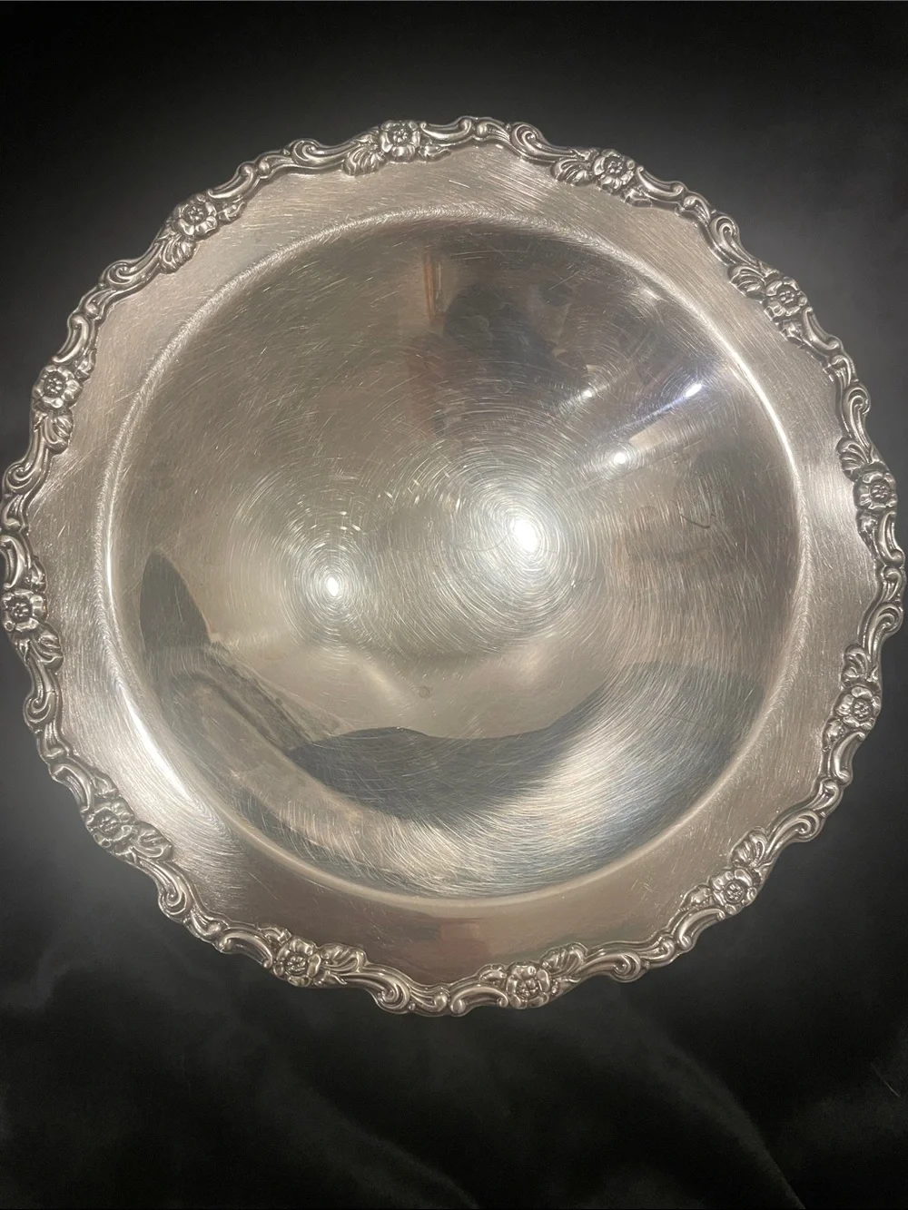 Oneida Silver-Plate Pedestal Compote with Scalloped Rim